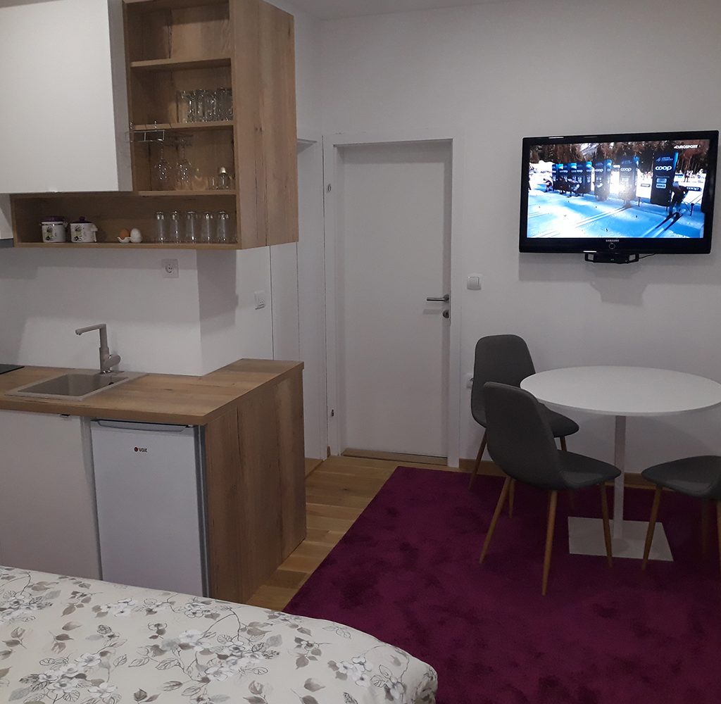 Apartman EXIT A4 Pale